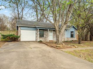 182 N Hunter St, Farmington, AR 72730