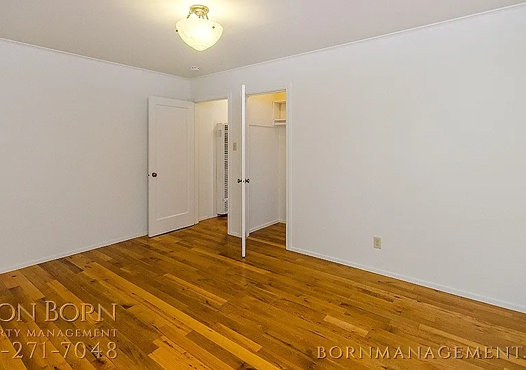 1351 Chestnut St — Photo 23