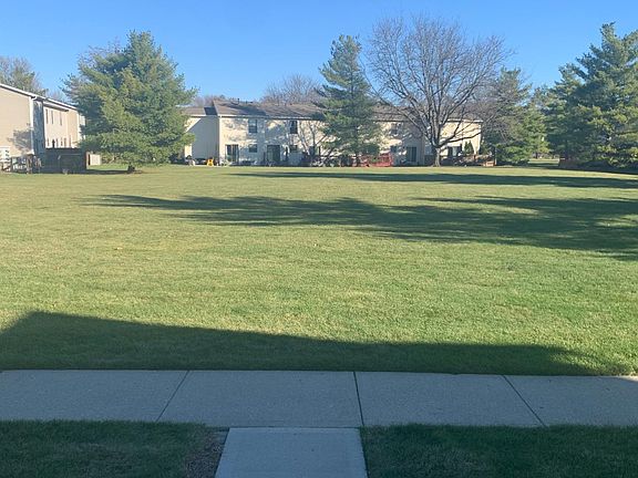 2nd image of 905 Upholland Ln