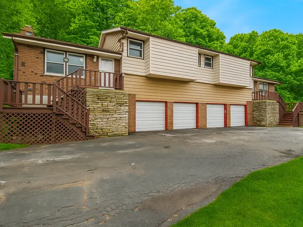 21205 Mary Lynn Dr, Brookfield, WI 53045