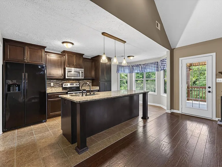 2973 McManus Cir — Photo 10