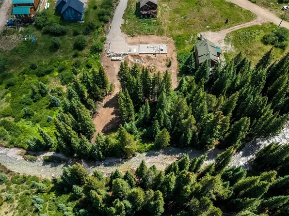 5400 Montezuma Rd, Dillon, CO 80435