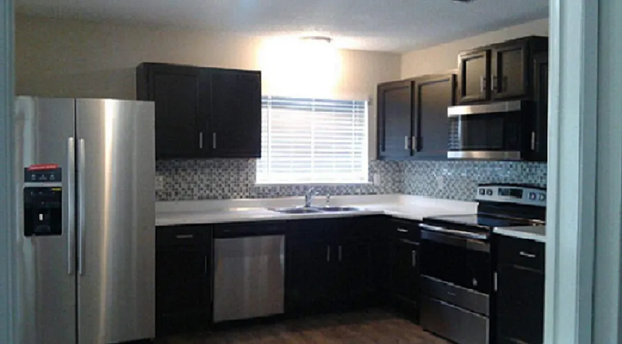 4 bed, 2.0 bath, 1510 sqft, $1,995 — Photo 3