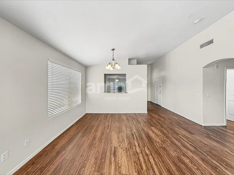 1505 S 81st Dr — Photo 8