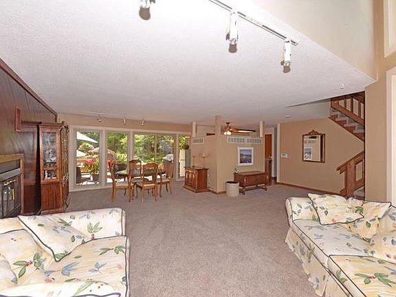 5th image of 1409 Prairie Rose Ln