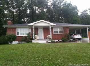 932 Twin Oaks Dr, Henryville, IN 47126