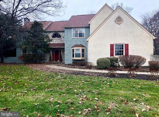 2 Trotter Ln, Collegeville, PA 19426