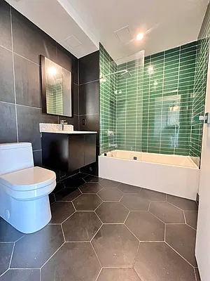 Rented by ERNY LLC | media 32