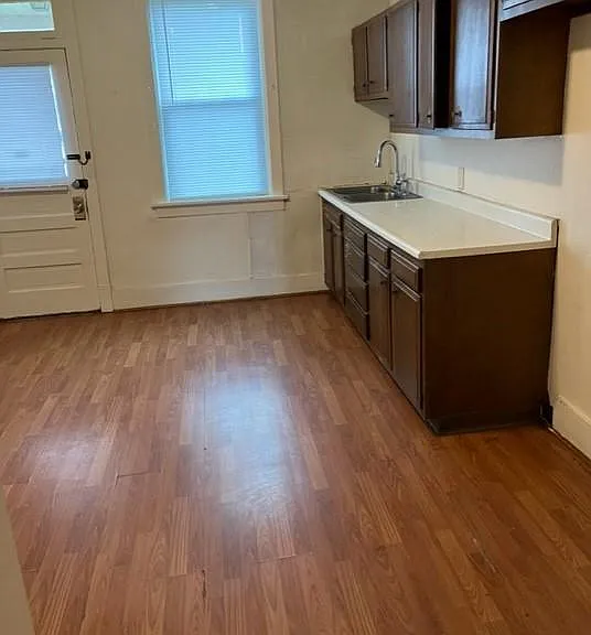 131 Jane St — Photo 1