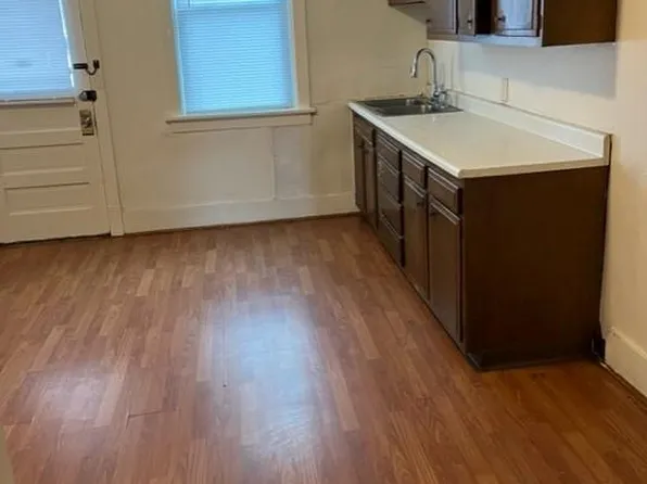 131 Jane St, Mc Kees Rocks, PA 15136