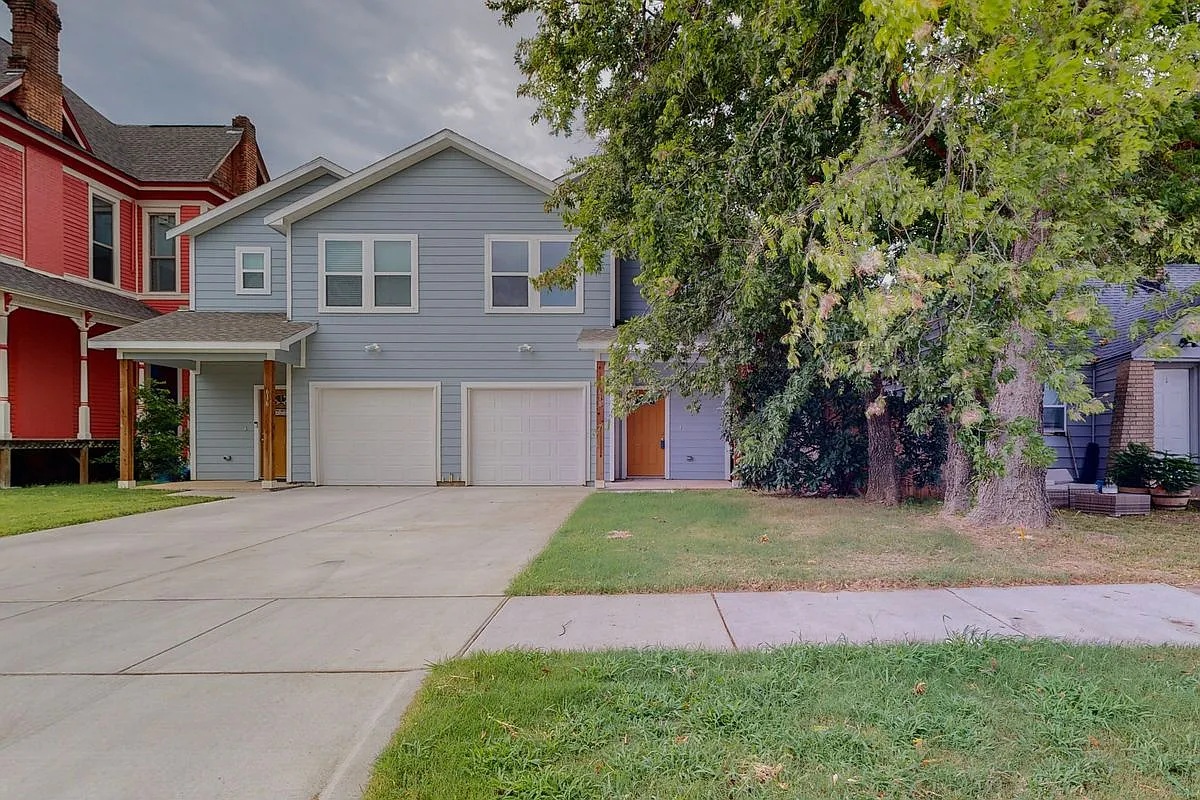 3 bed, 2.5 bath, 1422 sqft, $1,500 — Photo 1
