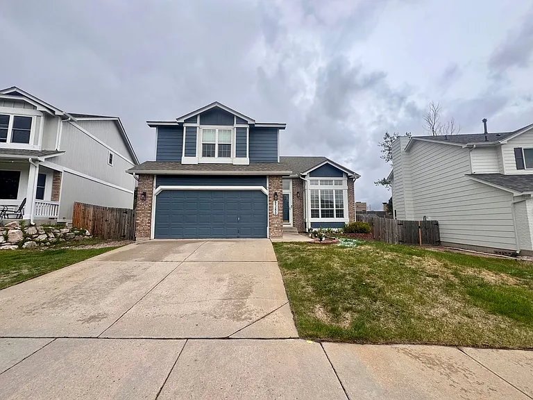 9380 Melbourne Dr — Photo 2
