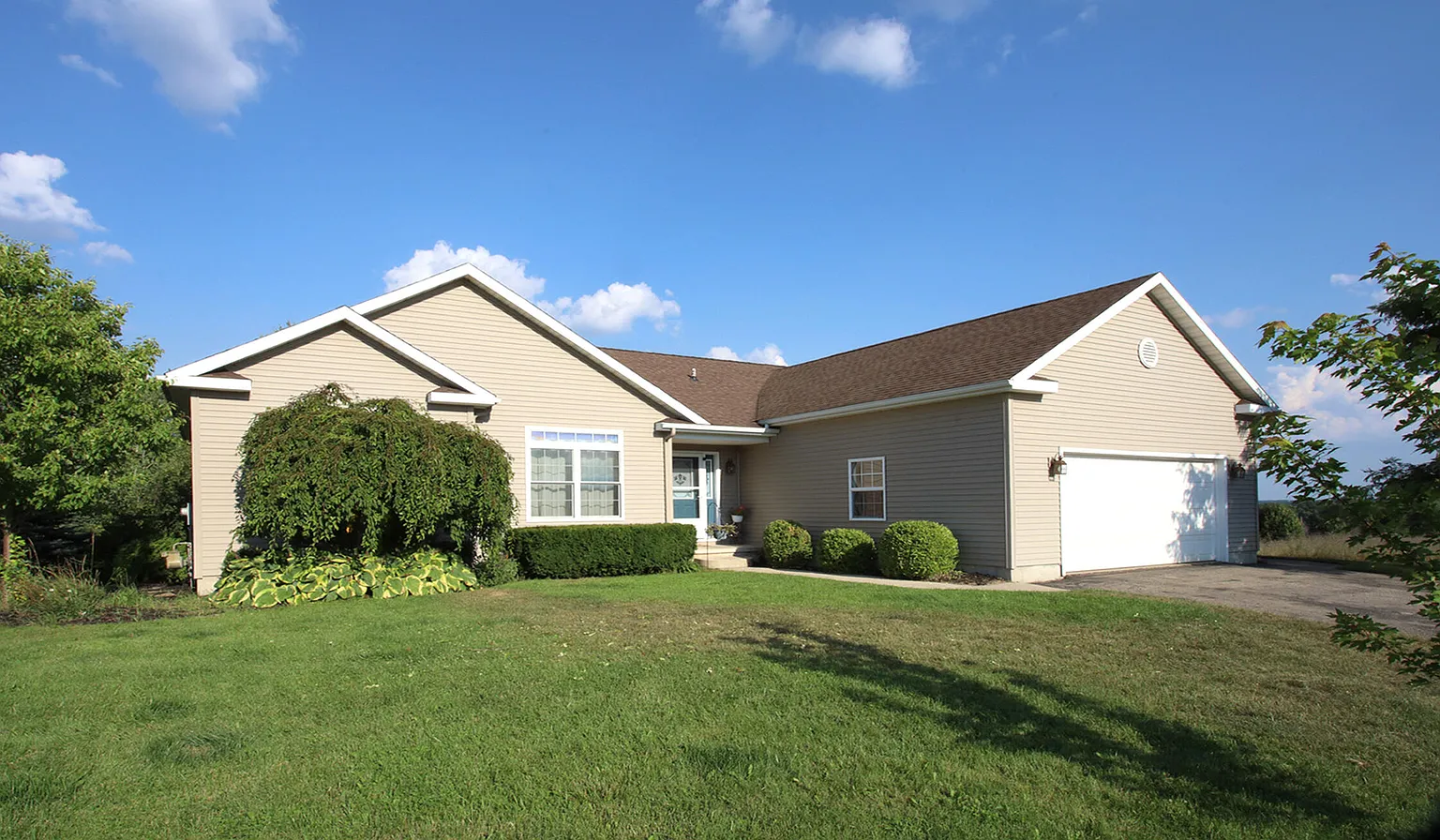 18606 Sunrise Ln photo 1