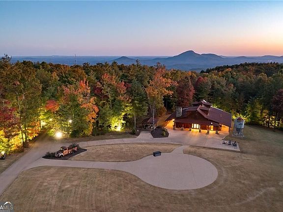 4th image of 3049 Tray Mountain Rd