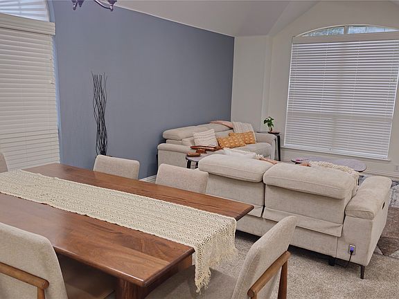 5th image of 3002 Manor Green Blvd