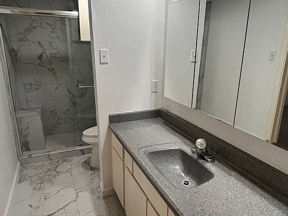 4th image of 529 Campana Ct #529
