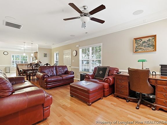 4th image of 1124 Braybrooke Pl
