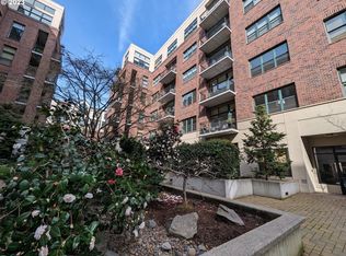 821 NW 11th Ave APT 313, Portland, OR