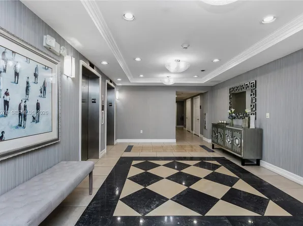 1900 Van Buren St APT 317B, Hollywood, FL 33020