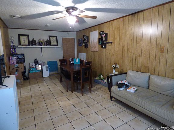 3rd image of 126 ELAND DR