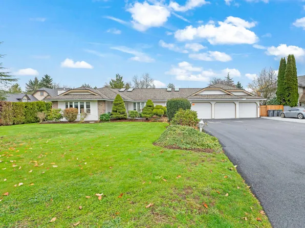 15435 Killarney Pl, Surrey, BC V3S 7G9