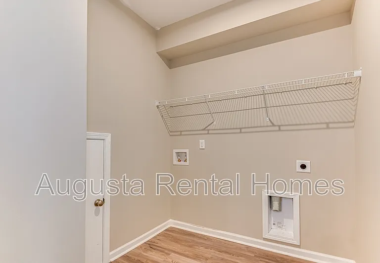 390 Tupelo Pass — Photo 23