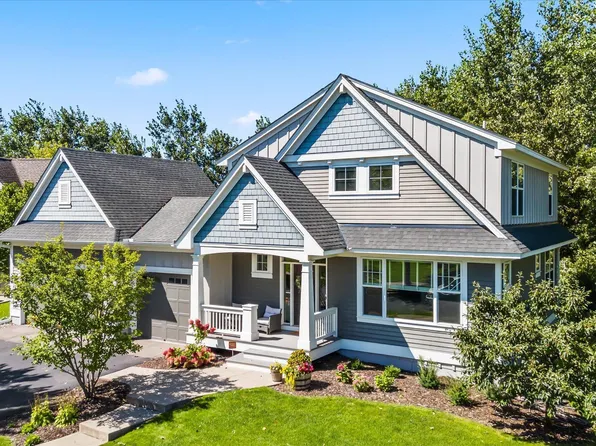 14392 Poets Grn N, Hugo, MN 55038