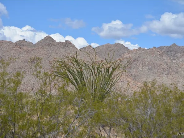 N12 Sundance Kid Rd, Yucca, AZ 86438