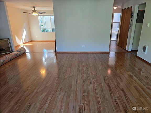 4th image of 10430 SW Gravelly Lake Drive #46