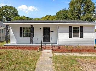 709 E Johnson St, Dunn, NC 28334
