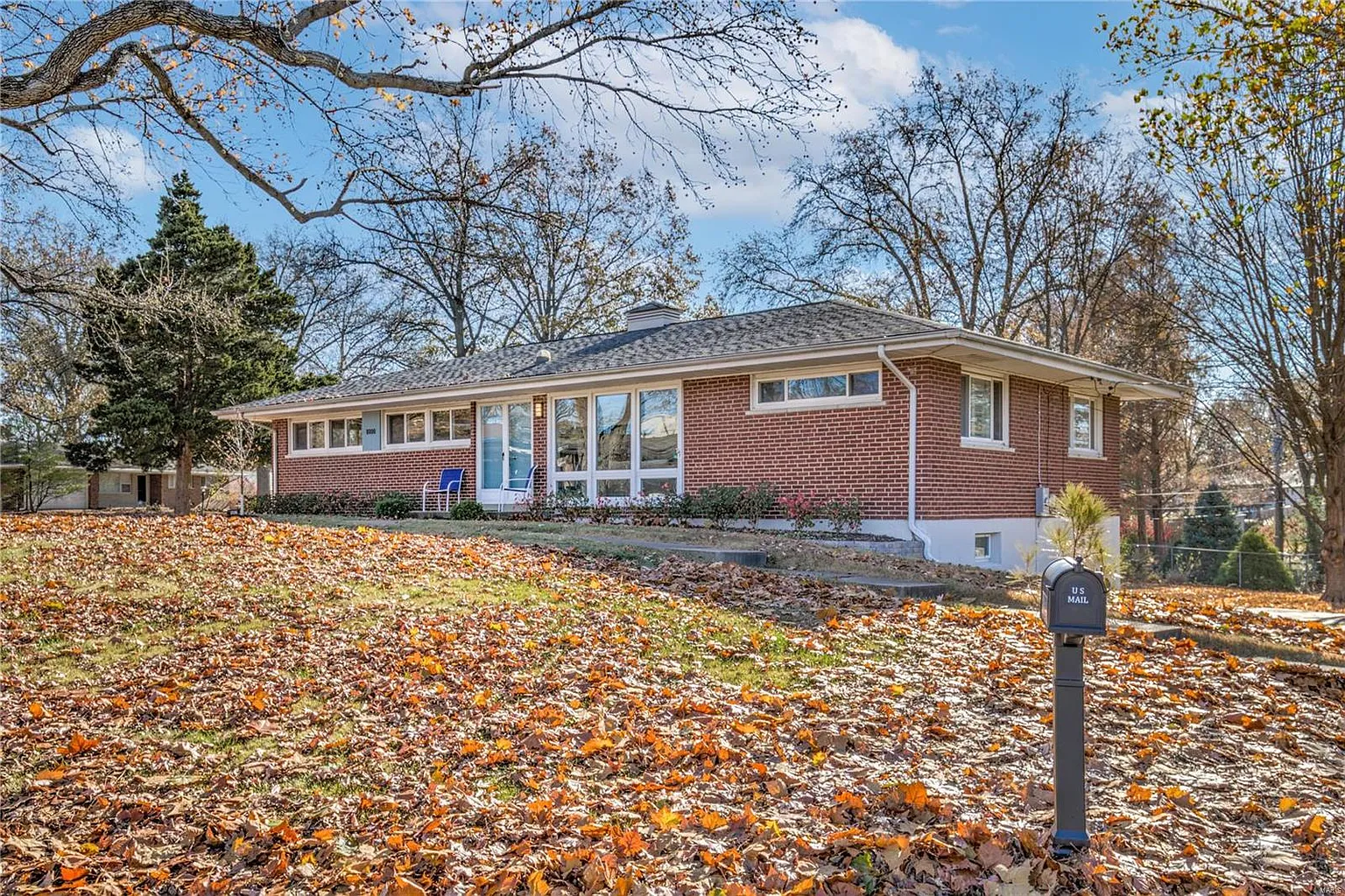 8800 Hemingway Dr photo 1