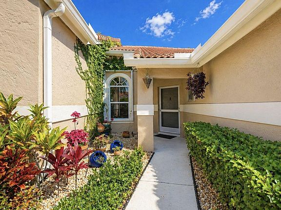 4th image of 1404 Mahogany Place