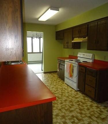 3rd image of 12462 Eastwick Ln