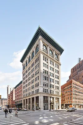 Sold by Compass | media 15