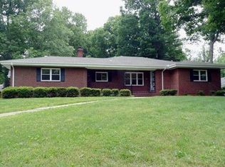 8127 Lethbridge Rd, Richmond, VA 23235