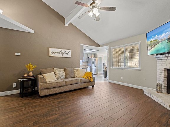 5th image of 15564 Zalman Ln