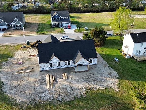 4th image of 116 Grandview Dr