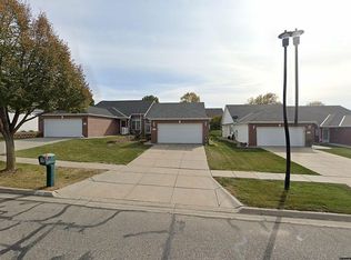 2811 Porter Ridge Rd, Lincoln, NE 68516