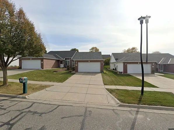 2811 Porter Ridge Rd, Lincoln, NE 68516