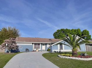 1924 SE Esterbrook St, Port Saint Lucie, FL 34983