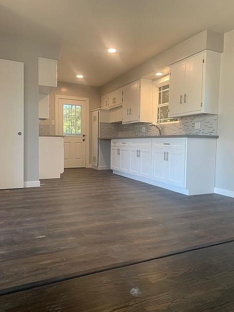 1st image of 11147 Condon Ave