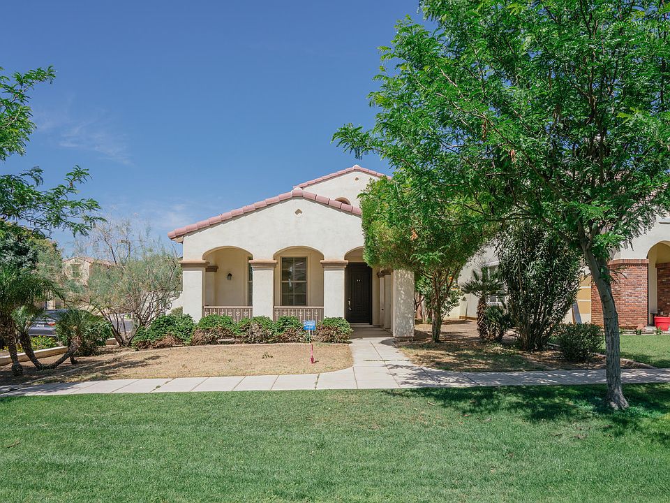 1st image of 15490 W Dahlia Dr