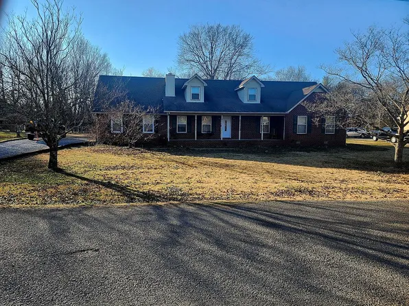 160 Elizabeth Dr, Murfreesboro, TN 37128