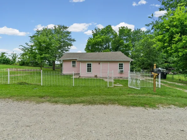 325 W Lane St, Quinlan, TX 75474