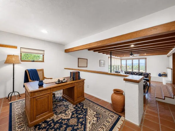 2433 Avenida De Las Estrellas, Santa Fe, NM 87507