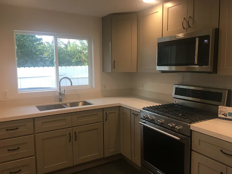 Kitchen sink