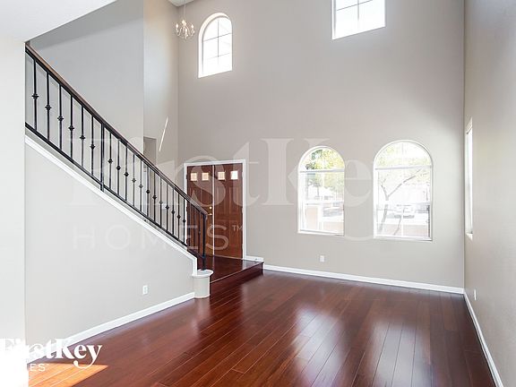 3rd image of 9361 Lugo St