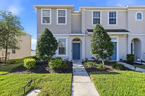 6135 Fairmont Ln Photo 1