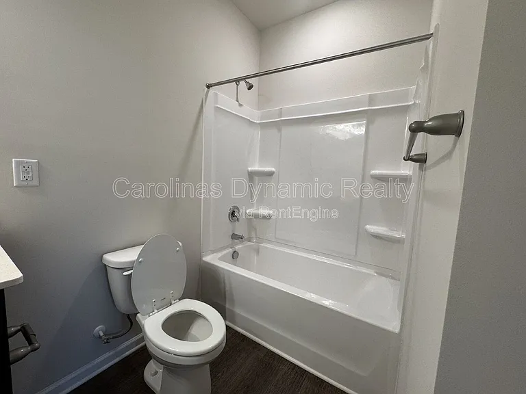 106 Titanium Dr — Photo 18