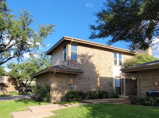 82 Morrow Dr, Bedford, TX 76021